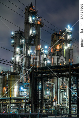 Keihin Industrial Area · factory Night view Keihin Industrial Area · factory Night view 32851595