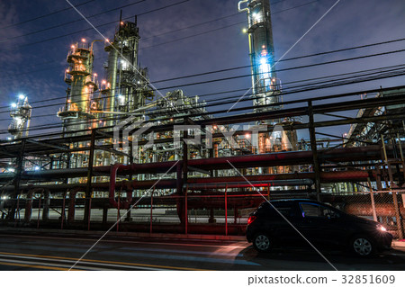 Keihin Industrial Area · factory Night view Keihin Industrial Area · factory Night view 32851609
