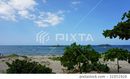 neptun monument 32852926