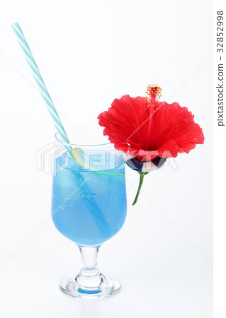 Memories of summer days 32852998