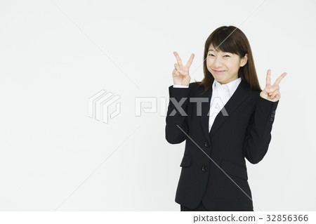 商業年輕女人 32856366