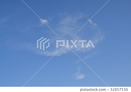 從Hunza Dujkel小山看見的美麗的天空在巴基斯坦 32857530