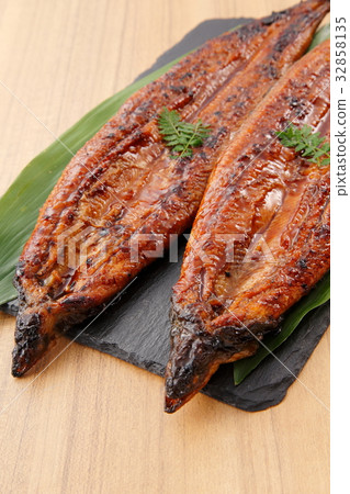 烤鰻魚 烤鰻魚 32858135