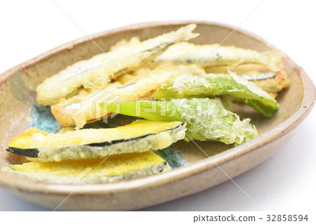 Satsuma home cooking (vegetable tempura) 32858594