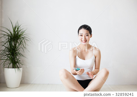 Female Exercise Agura Hand clip Female Exercise Agura Hand clip 32859241