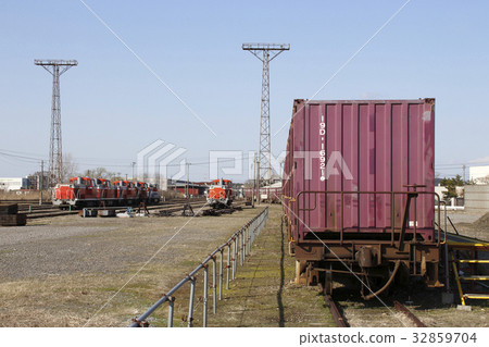 Akita Port DE 10 Akita Port DE 10 32859704