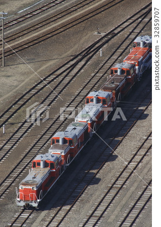 Akita Port DE 10 32859707