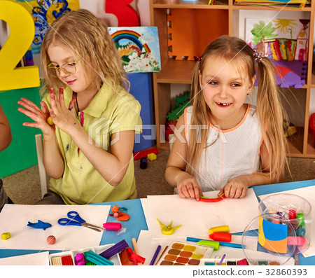 Plasticine modeling clay in children class in Plasticine modeling clay in children class in 32860393