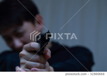 Pistol handgun (criminal illegal culprit villain disguise casualty case criminal suspicious intruder gang) 32860668