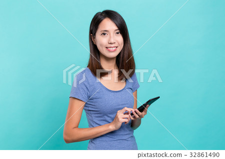Asian woman using mobile phone 32861490