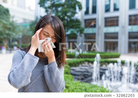 Woman feeling sick Woman feeling sick 32862203