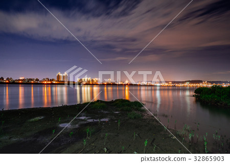 Tamsui River 32865903