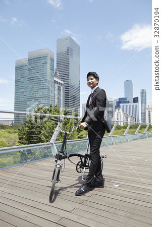 Businessman, Seokgang Bridge, Securities, Yeouido, Yeongdeungpo-gu, Seoul 32870194