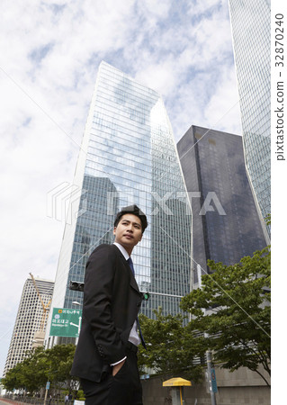 Businessman, securities company, Yeouido, Yeongdeungpo-gu, Seoul Businessman, securities company, Yeouido, Yeongdeungpo-gu, Seoul 32870240