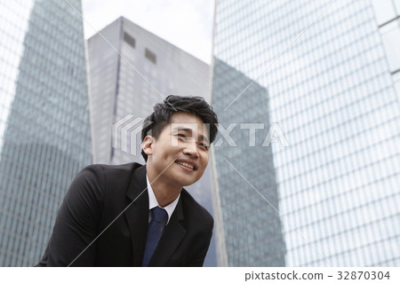 Businessman, securities company, Yeouido, Yeongdeungpo-gu, Seoul 32870304