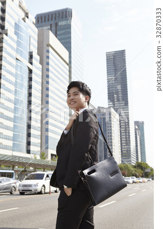 Businessman, securities company, Yeouido, Yeongdeungpo-gu, Seoul Businessman, securities company, Yeouido, Yeongdeungpo-gu, Seoul 32870333