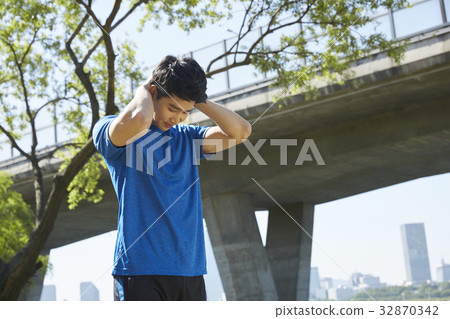 Sports, stretching 32870342