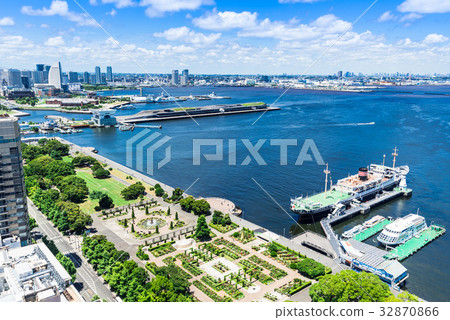 Yokohama Bay Area Yamashita Park and Hikawamaru Yokohama Bay Area Yamashita Park and Hikawamaru 32870866