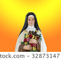 Virgin Mary statue 32873147