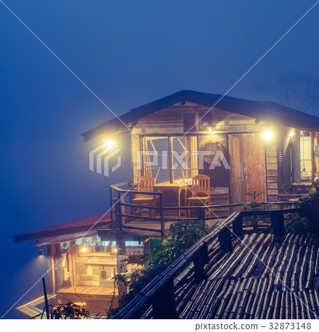 Old wooden house in countryside Old wooden house in countryside 32873148