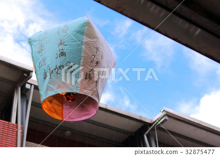 足夠的台灣燈籠 32875477