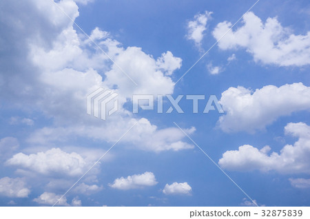 Blue sky and white clouds Blue sky and white clouds 32875839