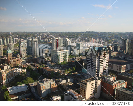Canadian Vancouver skyline 32877388
