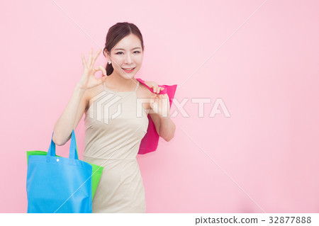 Korean woman fashion set sweet pink sexy woman Korean woman fashion set sweet pink sexy woman 32877888