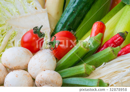 Vegetable close-up 32878958