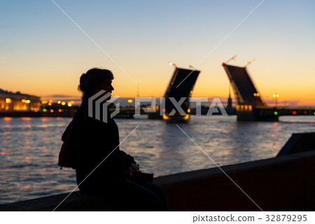 Young female tourist in St. Petersburg 32879295