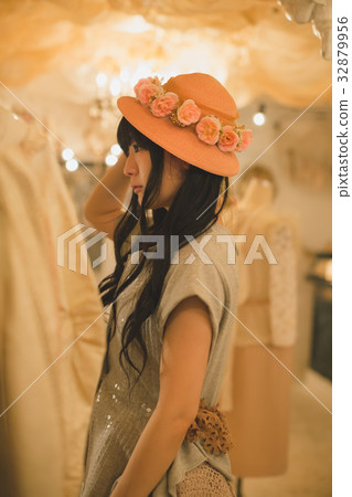 shoping, female, lady 32879956