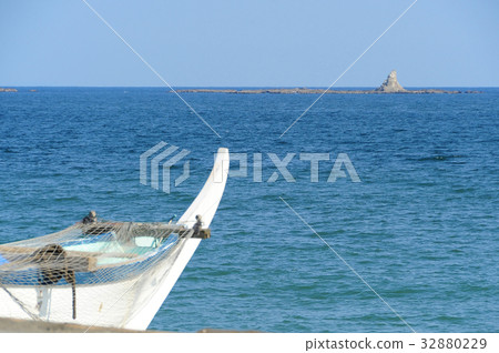 Chigasaki Coast fishing boat and cape rock 32880229