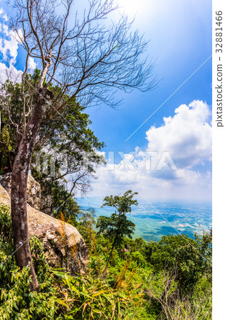 Mor Hin Khao national park 32881466