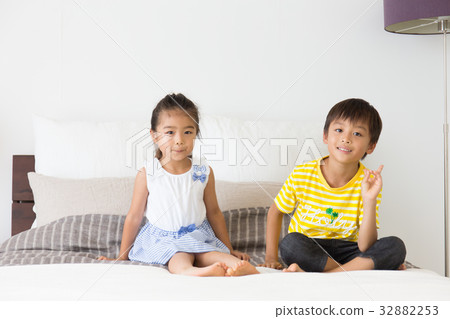 Brother and sister image 32882253