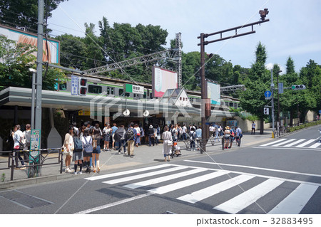 JR Harajuku Station (Takeshita Exit: Shibuya Ward, Tokyo) JR Harajuku Station (Takeshita Exit: Shibuya Ward, Tokyo) 32883495