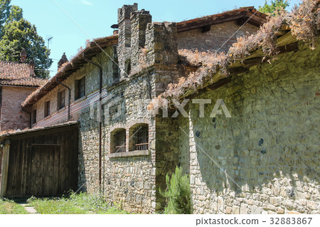 Old stone building in Grazzano Visconti, Italy Old stone building in Grazzano Visconti, Italy 32883867
