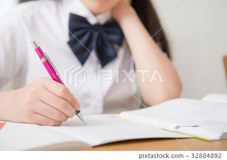 女孩去考試 女孩去考試 32884892