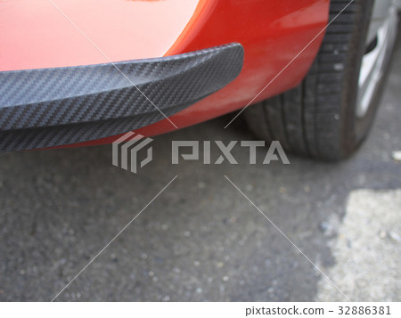 Hidden scratches scratched on the car bumper wall Hidden scratches scratched on the car bumper wall 32886381