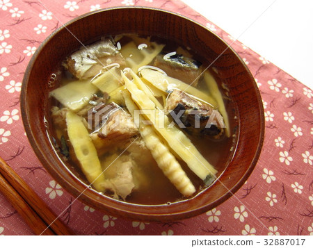 Hosotake和罐頭的美味味噌湯膳食形象 32887017