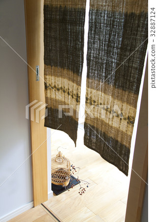 Corner of Japanese style modern Noren Good dry bird cage Corner of Japanese style modern Noren Good dry bird cage 32887124