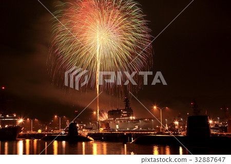 ① fireworks 32887647