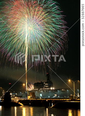 ① fireworks 32887665