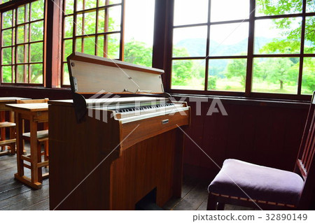 Lagoon branch of memories 32890149