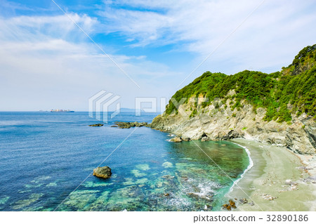 Cape Sada Cape Sada 32890186