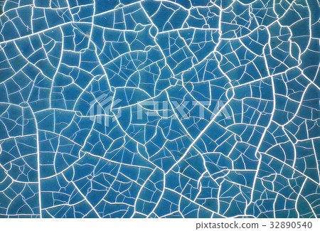 Cracked material 32890540