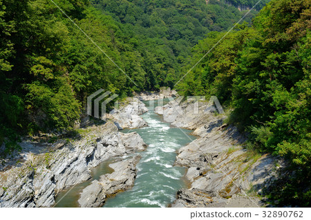 Landscape with mountain river 32890762