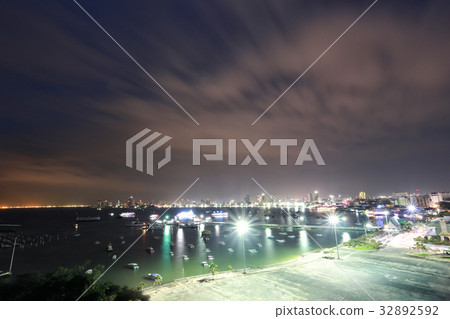 South Pattaya Pier of Bali Hai Point. 32892592