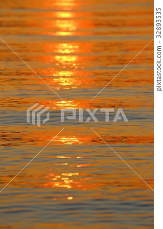 A sunset A sunset 32893535