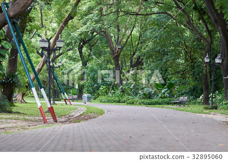 The city park, which is a fitness center. 32895060