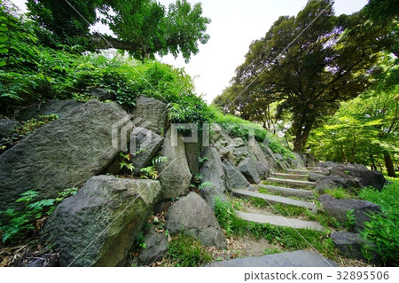 Ishigaki of Hibiya-mitsuke 32895506